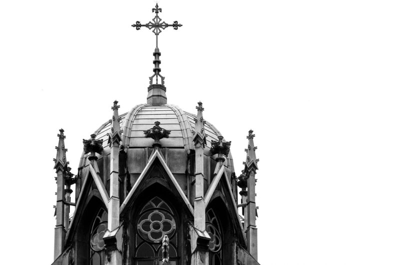 Cruz no topo da Catedral da Sé