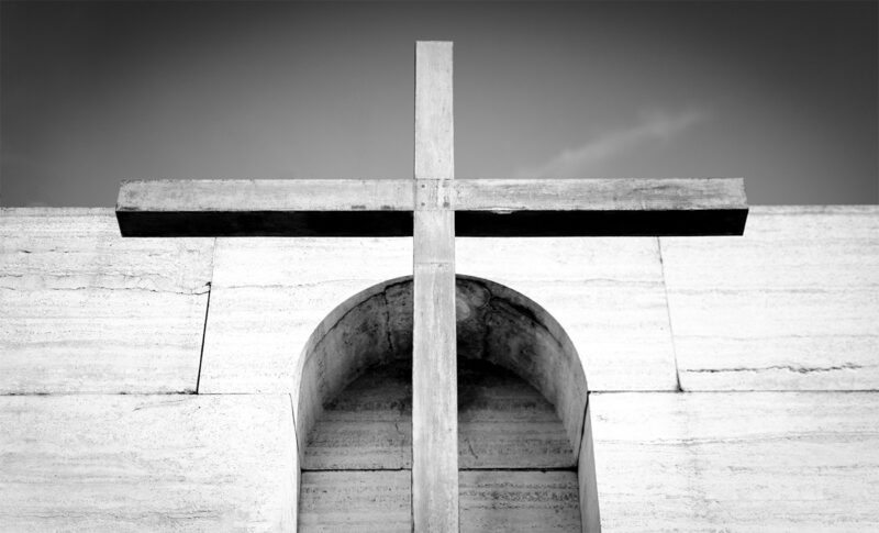 Cruz no cemitério